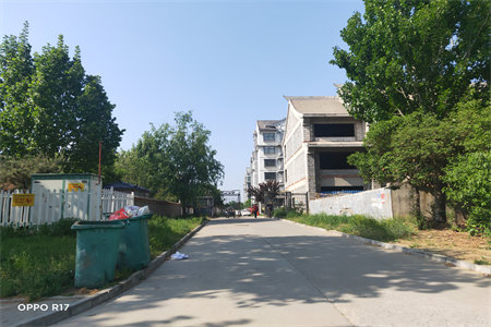 弘盛新城国际3室2卫精装送品牌家具家电带车位和储藏室